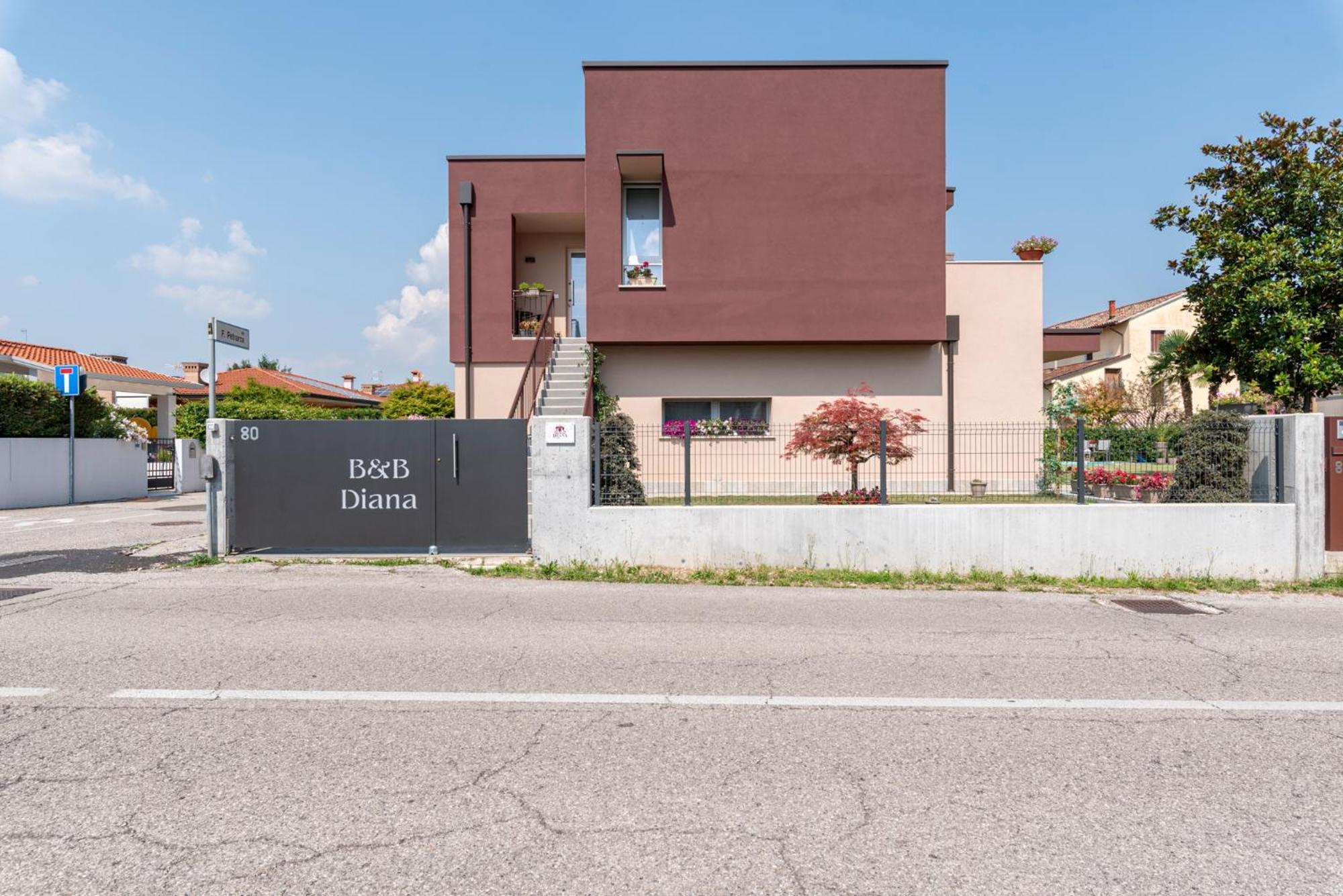 B&B Diana Pordenone Buitenkant foto